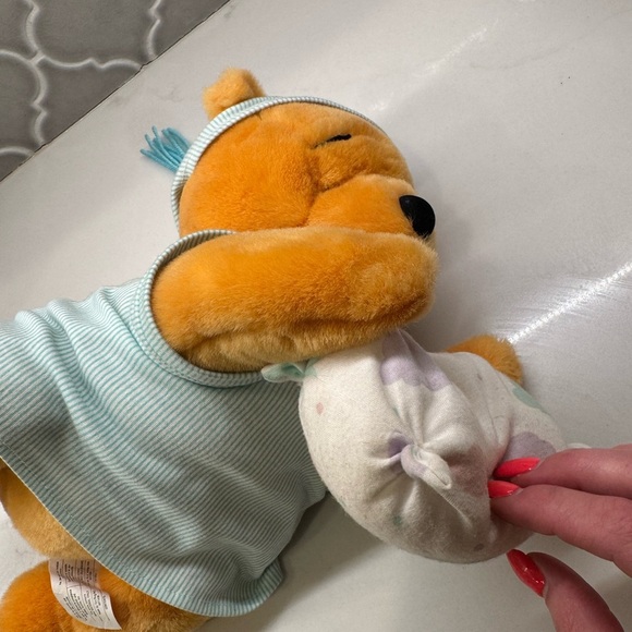 Vintage Winnie the Pooh wind up plush - Picture 5 of 7